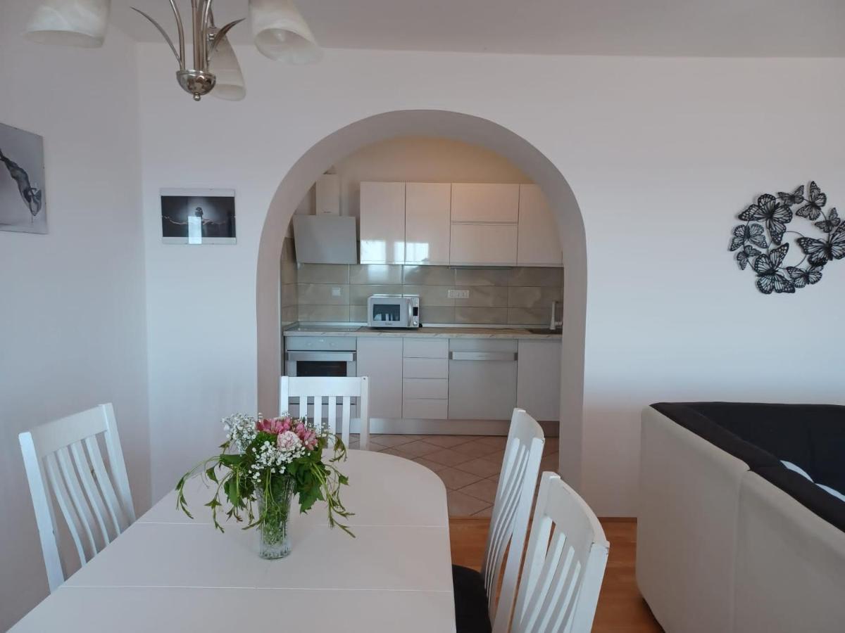 שיבניק Bella Vista Apartment מראה חיצוני תמונה