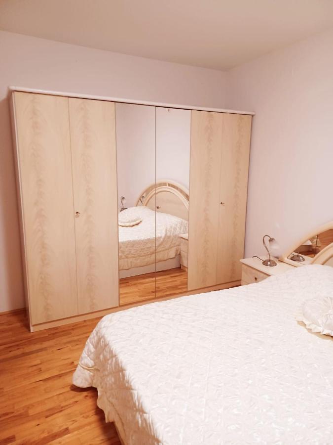 שיבניק Bella Vista Apartment מראה חיצוני תמונה
