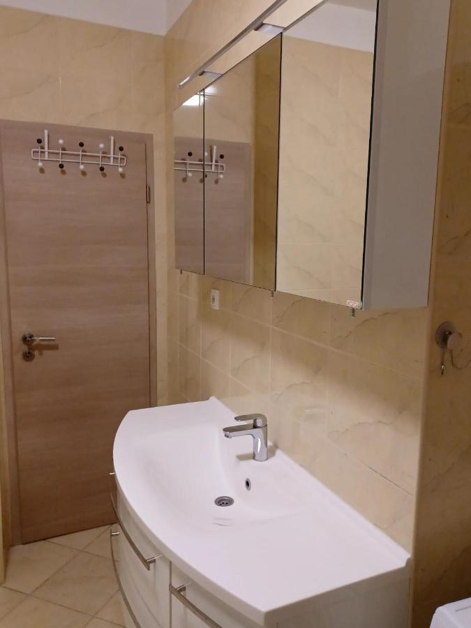שיבניק Bella Vista Apartment מראה חיצוני תמונה