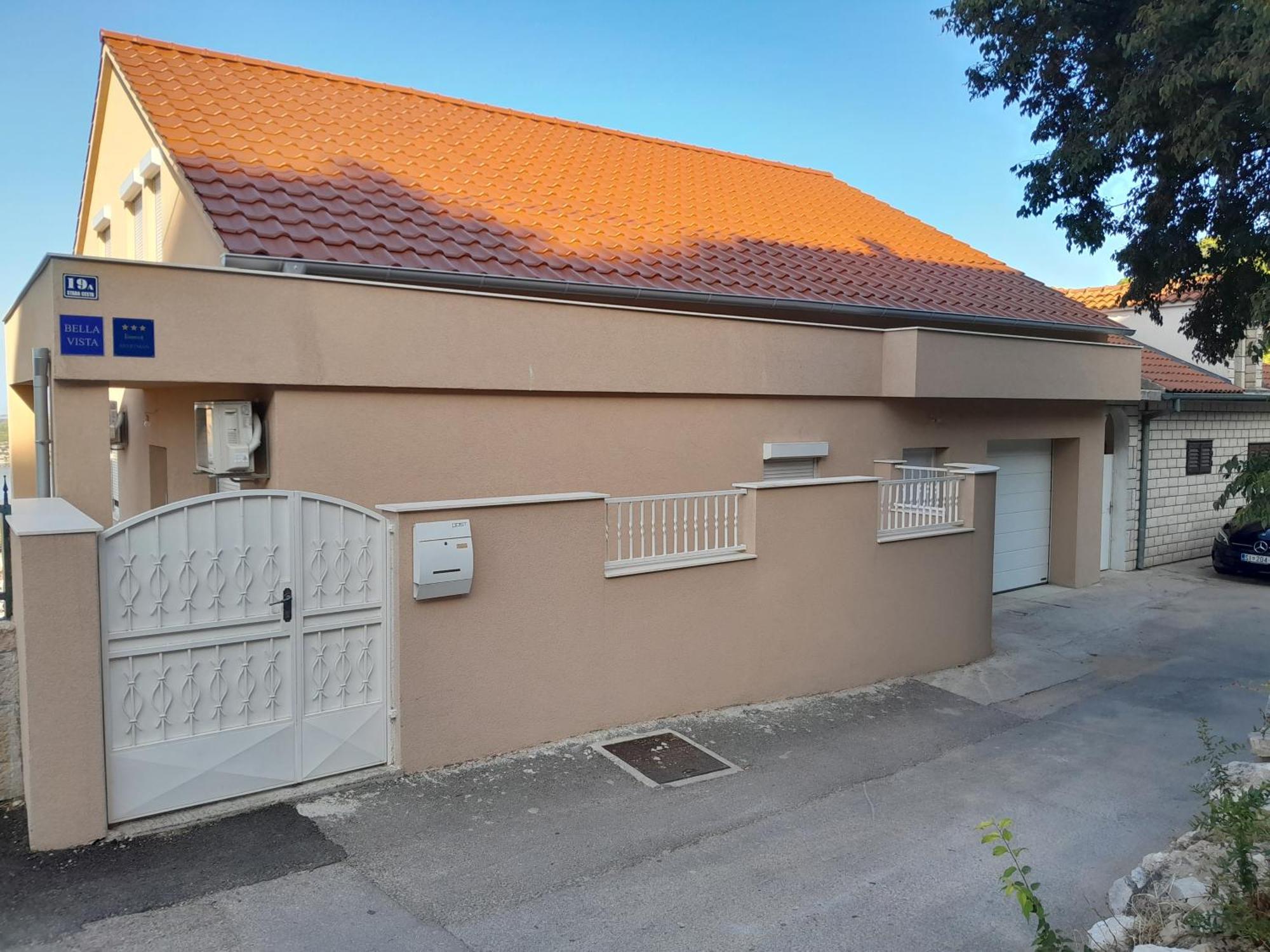 שיבניק Bella Vista Apartment מראה חיצוני תמונה